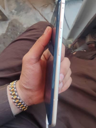 LG v60 8+128 condition 10by10 official pta