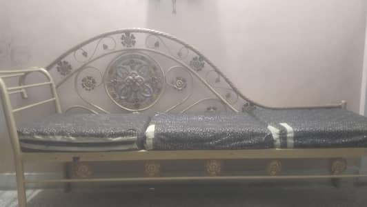 iron rod 3 seater