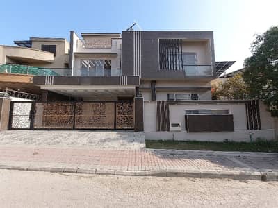 On Excellent Location 1 Kanal House Is Available In Affordable Price In Bahria Town Phase 3