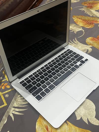 Macbook Air 13 inch,Early 2015