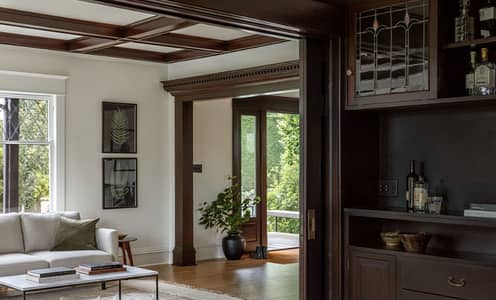 1200 Yards Bungalow Having A Big Garage And Large Open Halls On Rent For Commercial / Office Use Locate Near Karsaz And Shahrah-E-Faisal In KDA Scheme 1 Only For MNCs Looking To Set Up Their Corporate Office In Cirt Center