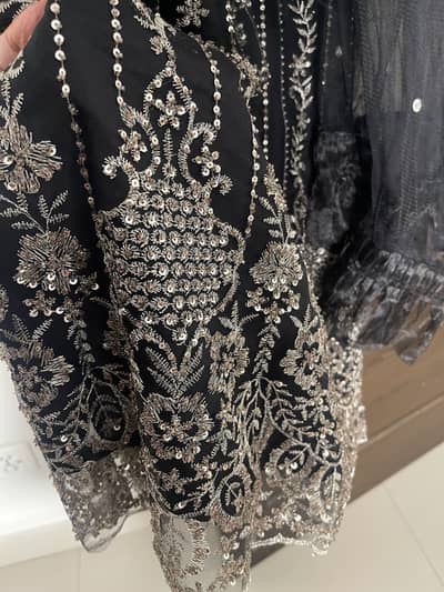 Net fancy 3 piece M size suit