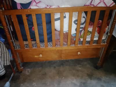wodden baby cot bed