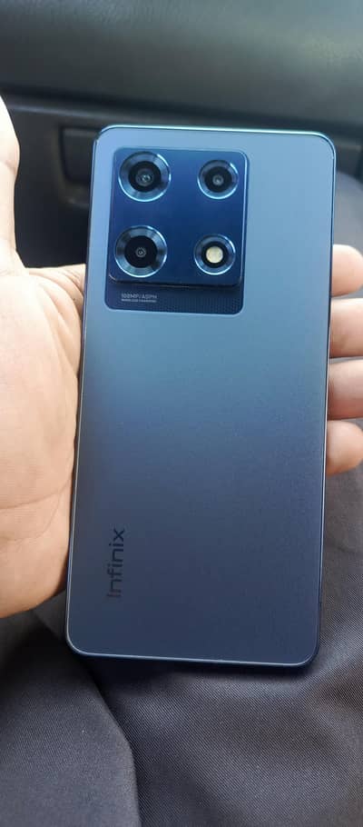 Infinix note 30 pro 8/256 lush condition with box
