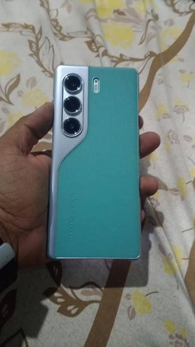 Tecno Camon 40 pro