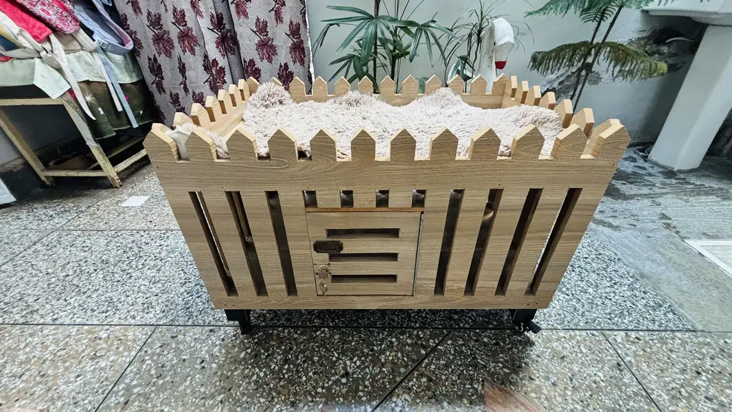 Wooden Luxury Pet House — photo 4