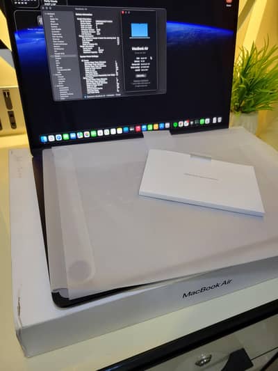 Macbook Air 15 M4 (16GB, 256GB)
