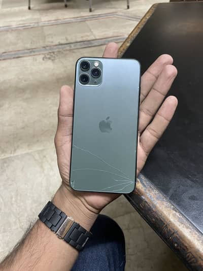iphone 11 pro max / 256gb / 91 health / Urgent sale