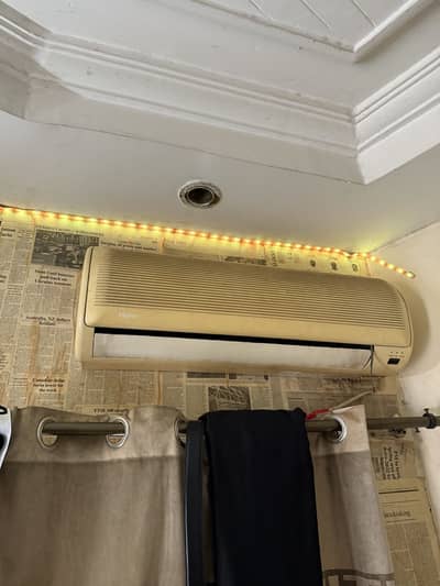Haier 1 ton ac working perfectly