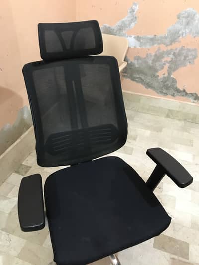 Office Mesh Chair used