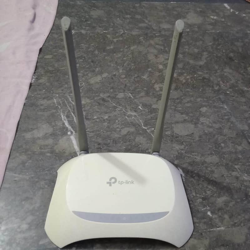 TP Link Wireless Router 5