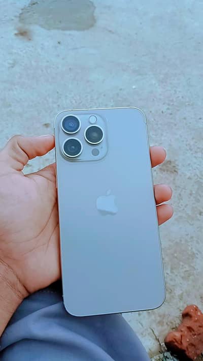 i phone 15 pro max 256 gb factory unlocke