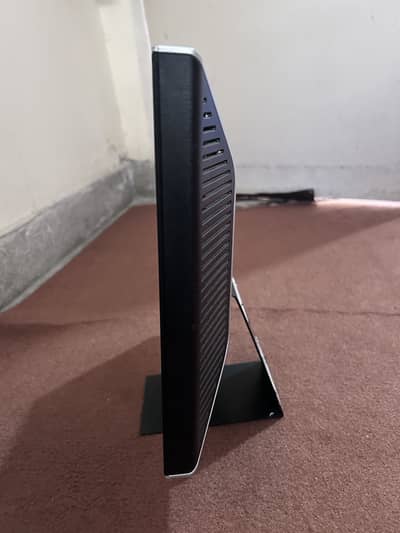 Dell Monitor (model: 1708FPt)
