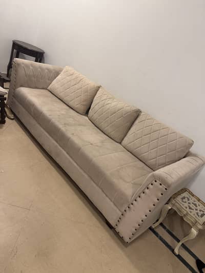 3 seater sofa for urgent sale