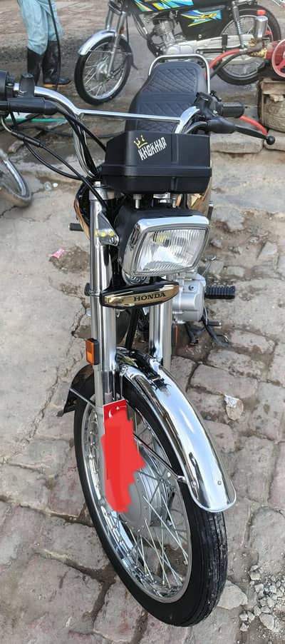 Honda 125s golden special edition