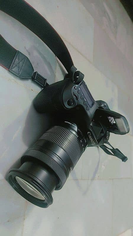 Canon DSLR EOS 60D 0