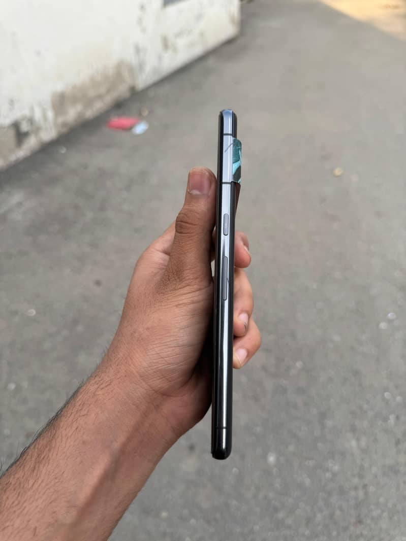 Google pixel 7 pro 4