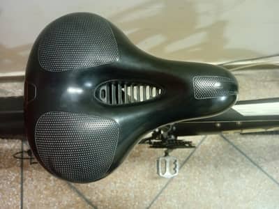 29 INCH IMPORTED GEAR CYCLE 3 MONTH USED URGENT SALE 03126388507