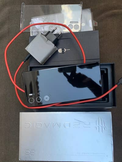 Redmagic 9s pro 12+12/256