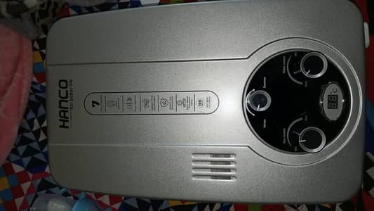 Hanco 7 litre instant geyser