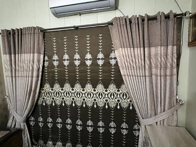 Beautiful Curtains Shafoon And velvet Used good Fabric