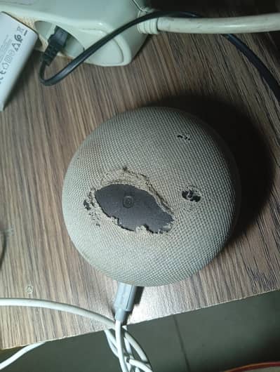 Google mini home Gen 1