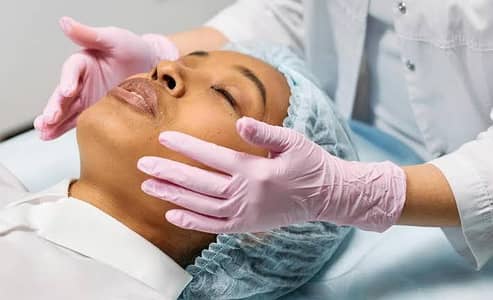 Female Aesthetic Assisstant/helper required