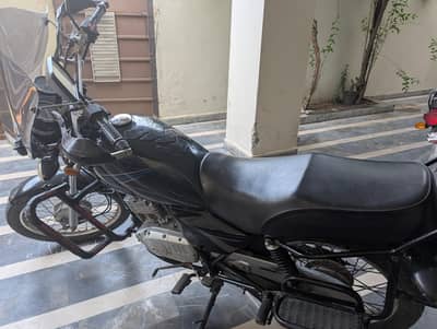 Suzuki GS 150 || accessories installed