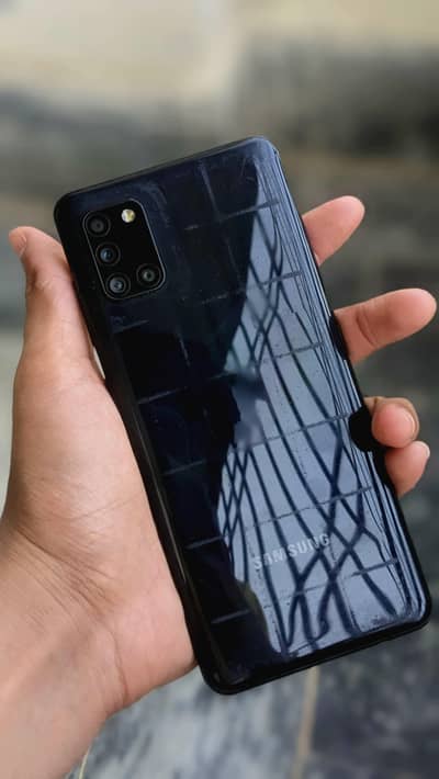 Samsung Galaxy A31 4+4/128gb PTA Approved