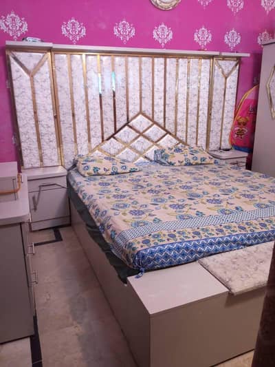 4 pcs set  good condition lamination patex without mattress