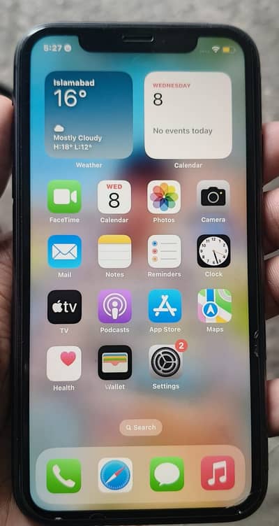 I Phone  11   64Gb water pack wit charger and box