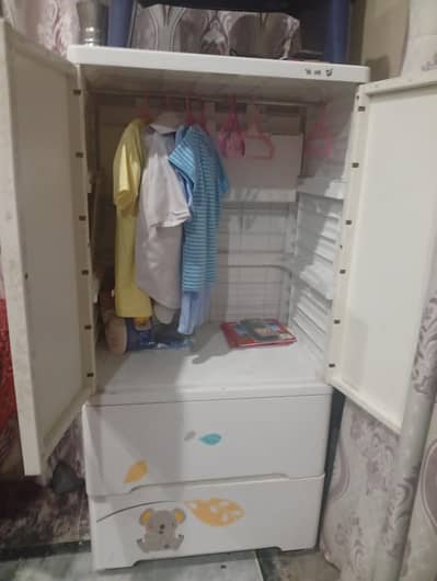 plastic wardrobe condition good