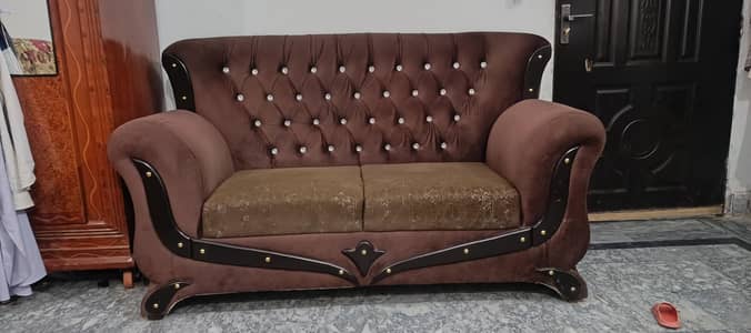sofa set available slightly use