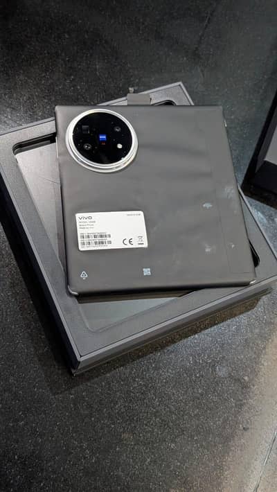 Vivo X Fold 5 – Brand New – PTA Approved – Full Warranty