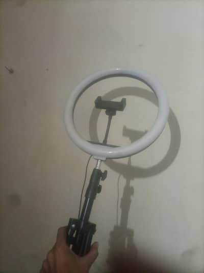 new ring light hai ek do din use Ki Hai Bus
