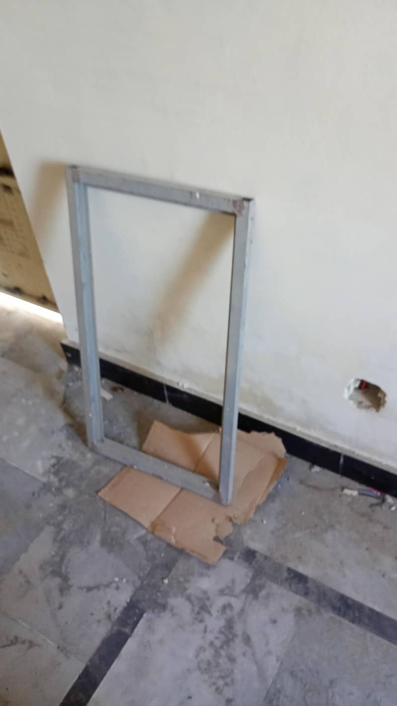 extra window metal 2