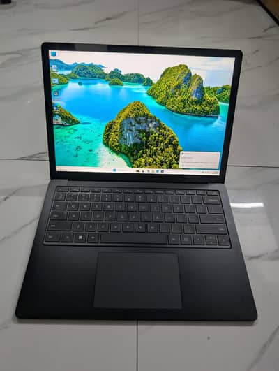 Microsoft Surface 1951 Core i7 11th Gen Laptop - 16GB RAM - 256GB SSD