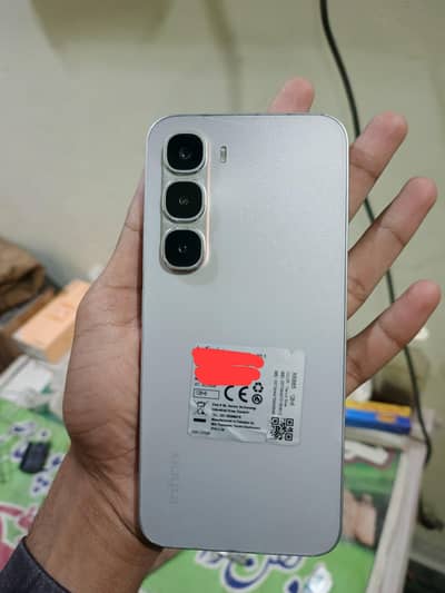 Infinix hot 60 pro condition 10/9
