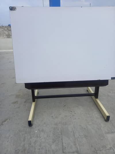 DRAFTING TABLE FOR ARCHITECTS