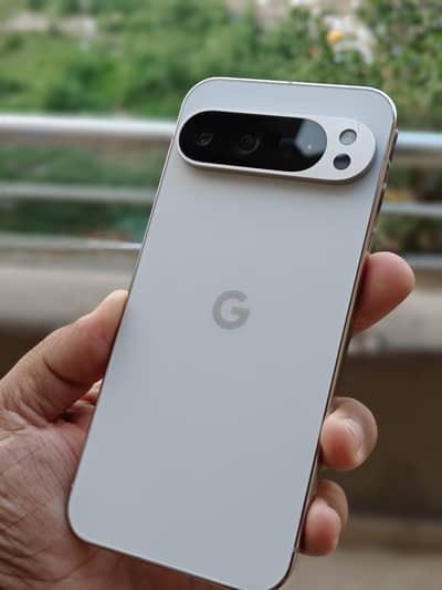 Official pta 256gb pixel 9proxl available with orignal charger no box