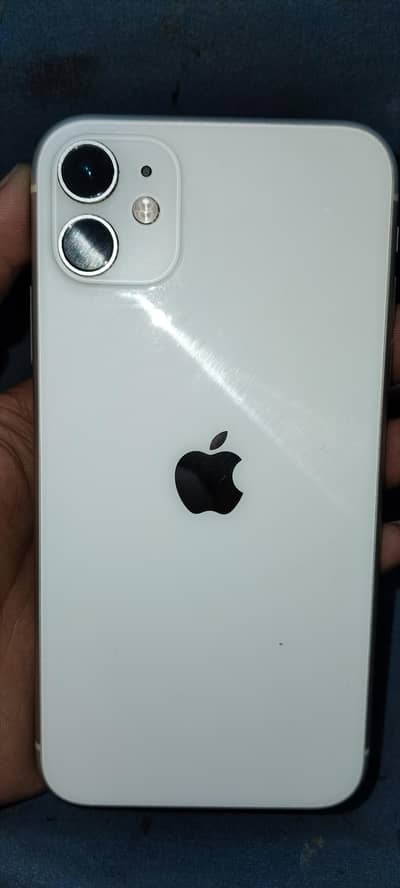 For sale battry chang penal chan or face id iuss 64gb baki all ok hy p