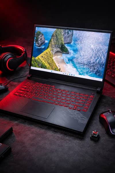 Asus ROG Strix i7 10 Gen, RTX 2070 8GB