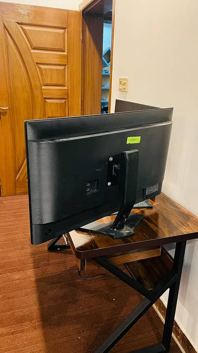 Samsung TU87F Series 32-Inch Viewfinity 4K UHD Pro Monitor