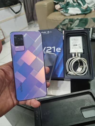 vivo v21e 8/128 GB 03208228097 My WhatsApp number