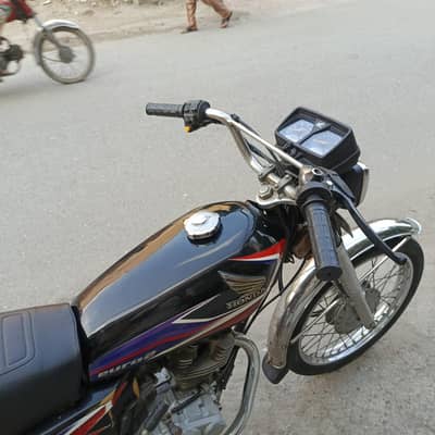 Honda 125 2017