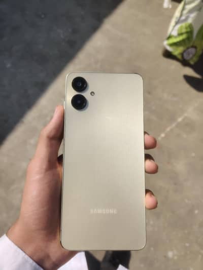 Samsung A06 4gb / 64gb