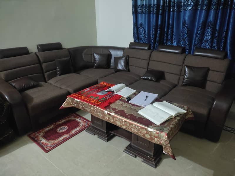 Cornor Sofa Set 0