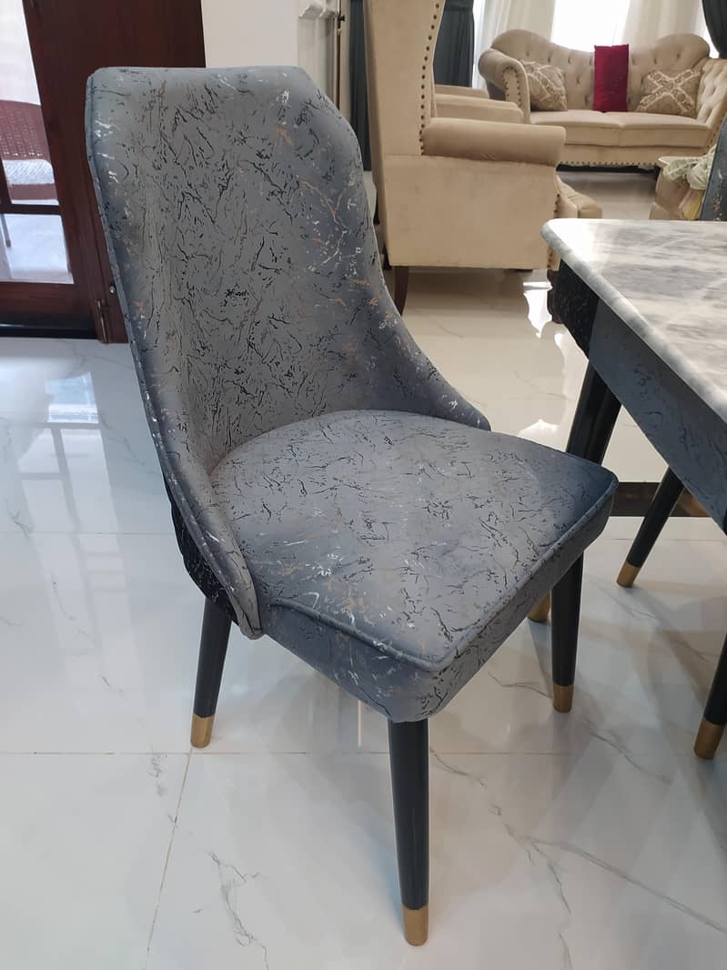 grey marbles table 2