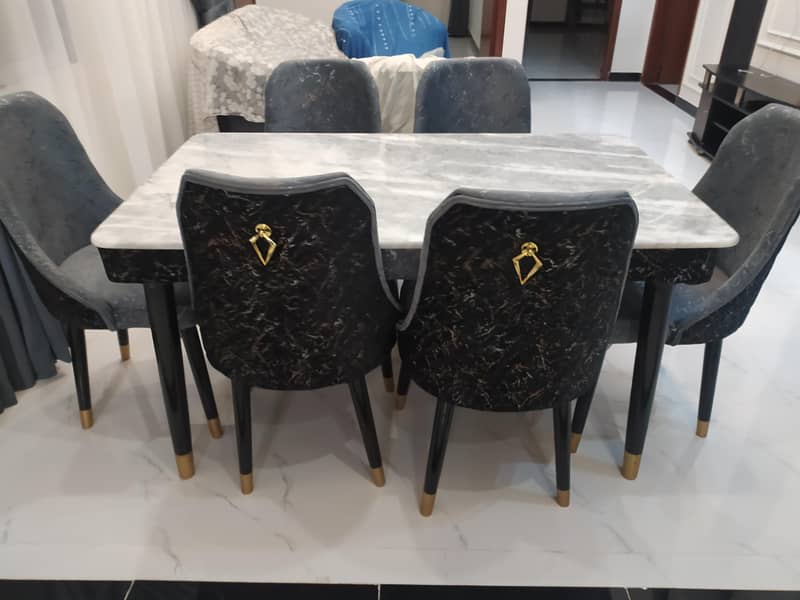 grey marbles table 3