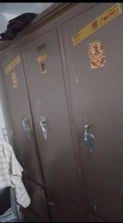 Cloth almari for sale